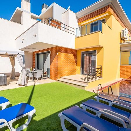 Cozy Villa With Pool And Barbecue アルブフェイラ エクステリア 写真